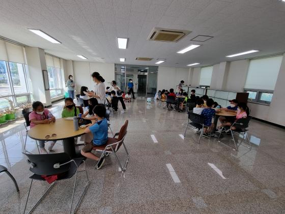 청산초등학교 인권평화교육 이미지
